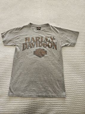 Vintage 2000 Harley-Davidson Winchester VA Grove's Gray Men's T-Shirt Size M